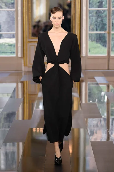 Look 7